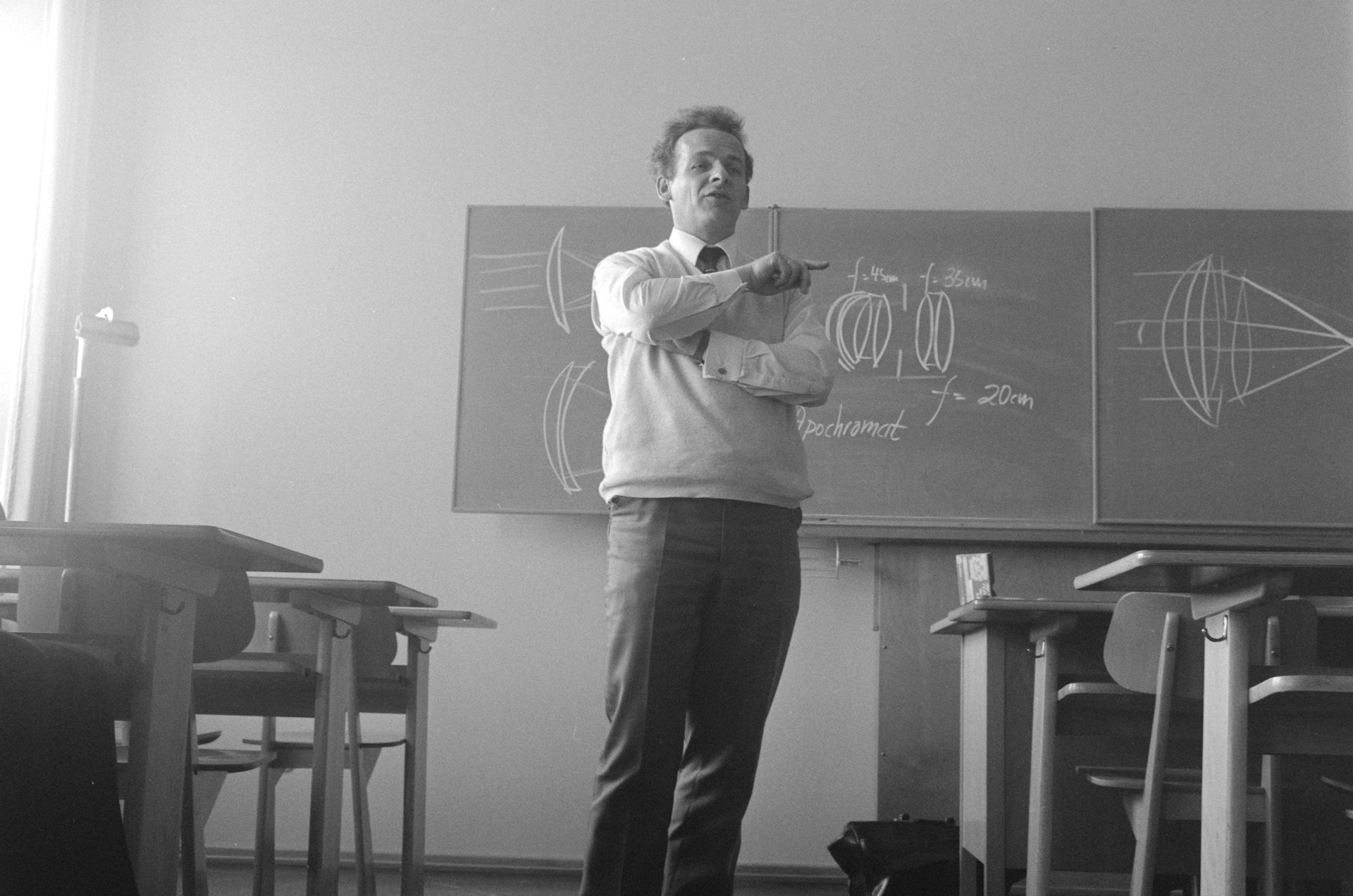 The Feynman Technique: Master Any Subject Through the Art of Simple Explanation